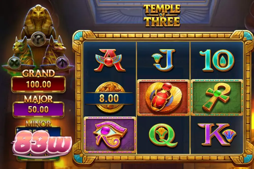 Tampilan visual slot Temple of Three dengan latar belakang makam Mesir kuno.